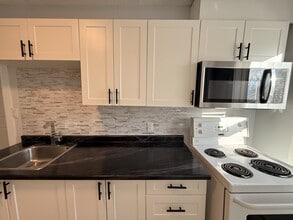 61 Curry St in Moncton, NB - Building Photo - Building Photo