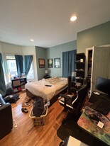 53 Flint St, Unit 1 in Somerville, MA - Building Photo