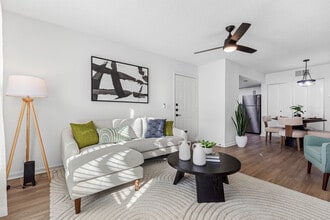 Avana Palm Beach Gardens in Palm Beach Gardens, FL - Foto de edificio - Building Photo