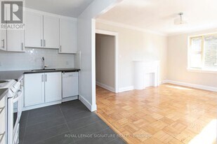394 Avenue Rd in Toronto, ON - Building Photo
