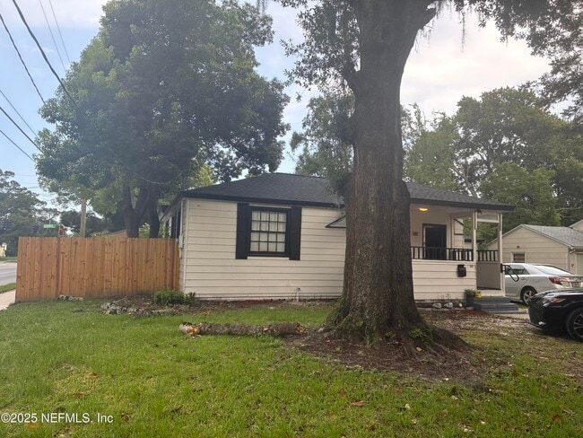 property at 981 McTyre Ct