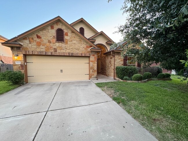 6801 Modesto Rd in Killeen, TX - Foto de edificio - Building Photo