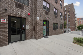 27 Buchanan Pl in Bronx, NY - Building Photo - Building Photo