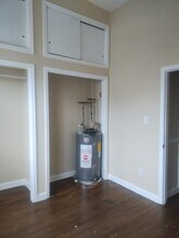 17 Wallis Ave, Unit 2 in Jersey City, NJ - Building Photo - Building Photo