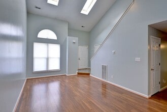 104 Crimson Ct in Yorktown, VA - Building Photo - Building Photo