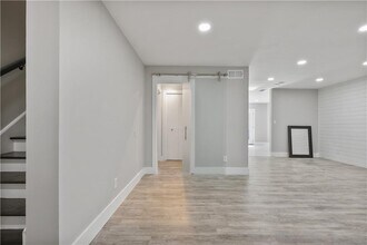 330 Winding River Dr in Atlanta, GA - Building Photo - Building Photo