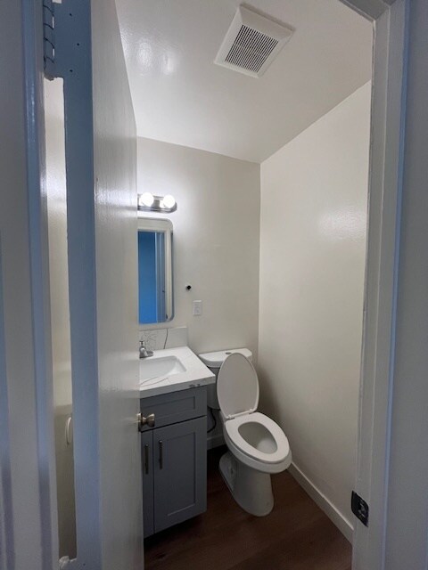 10420 Commerce Ave, Unit 1 in Tujunga, CA - Building Photo
