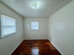 521 S Beaumont Ave in Burlington, NC - Building Photo - Building Photo