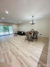 68 Albury Way in North Brunswick, NJ - Building Photo - Building Photo