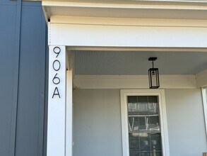 906 Nassau St in Charlottesville, VA - Building Photo - Building Photo