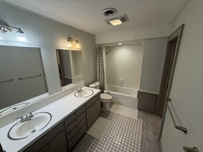 1316 S Johnston Ave in Ada, OK - Building Photo - Building Photo