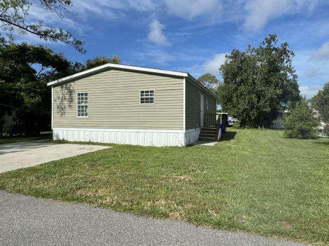property at 1752 White Cloud Ave
