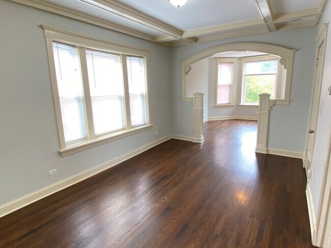 2765 W Francis Pl in Chicago, IL - Building Photo - Building Photo