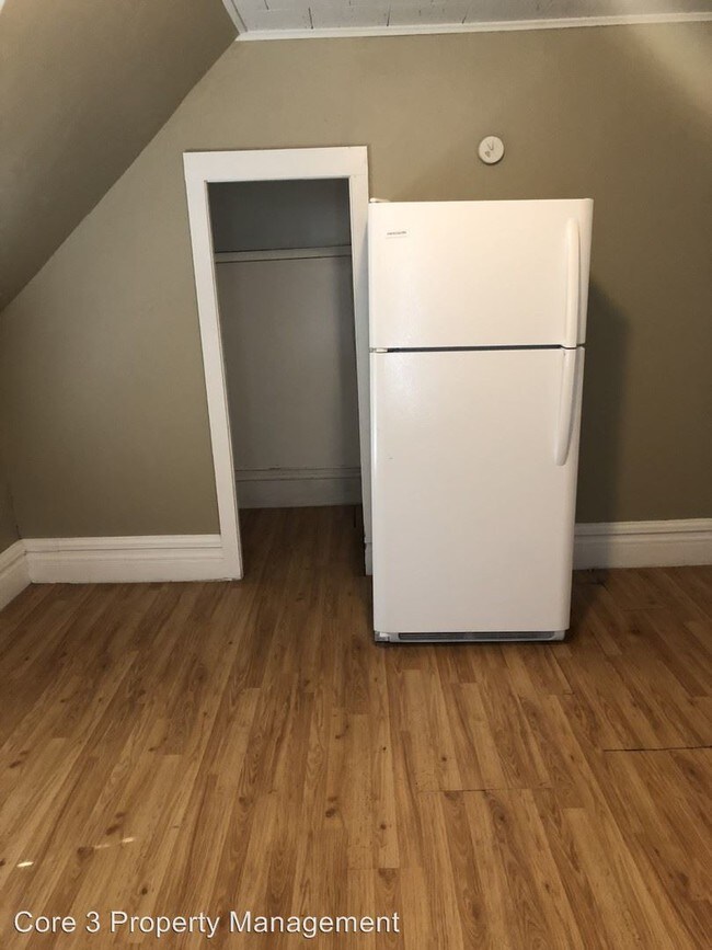 307 N Clinton St in Bloomington, IL - Building Photo - Building Photo