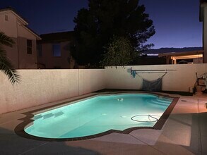 8485 Opal Splendor Ave in Las Vegas, NV - Building Photo - Building Photo