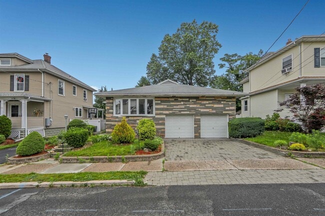 property at 21 E Central Ave