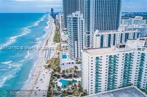3901 S Ocean Dr, Unit # 2B in Hollywood, FL - Building Photo - Building Photo