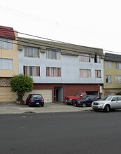 570 Lisbon St in Daly City, CA - Building Photo - Building Photo