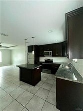 16 Teak Dr in Edinburg, TX - Building Photo - Building Photo