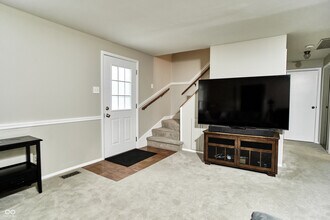 7353 Grandview Dr in Indianapolis, IN - Building Photo - Building Photo