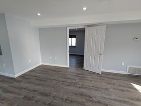 19 Shepard St, Unit #1 in Boston, MA - Foto de edificio - Building Photo