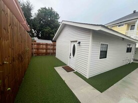 133 S Pierce St in New Orleans, LA - Building Photo