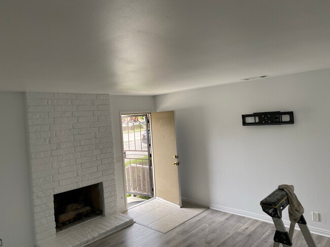 3761 Ketch Ave in Oxnard, CA - Building Photo - Building Photo