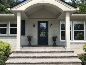 862 Bresslyn Rd in Nashville, TN - Building Photo - Building Photo