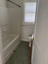 2404 Cincinnati Ave, Unit 2404 in San Antonio, TX - Building Photo - Building Photo