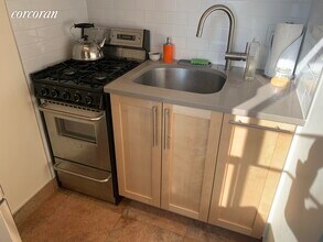 130 8th Ave-Unit -: 7J in Brooklyn, NY - Building Photo - Building Photo