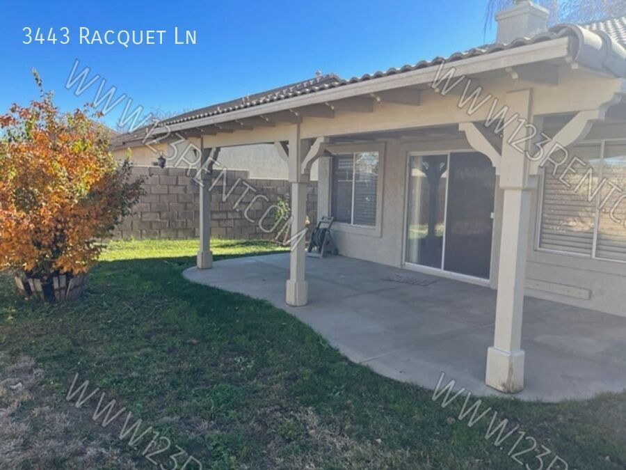 3443 Racquet Ln in Palmdale, CA - Building Photo