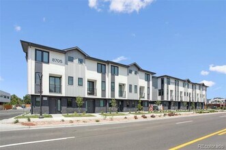 8705 Ralston Rd in Arvada, CO - Building Photo - Building Photo