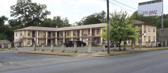 Town Lake Villas Apartments