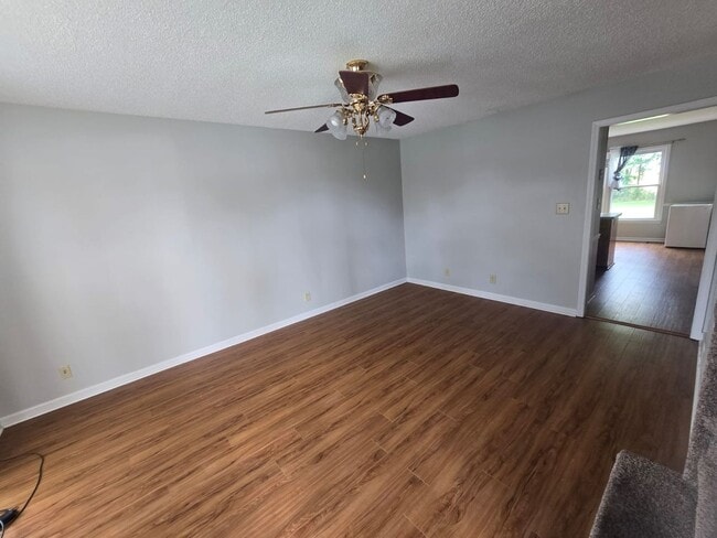 1225 Cobblestone Ln in Clarksville, TN - Building Photo - Building Photo