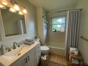 613 W Pacific St in Branson, MO - Building Photo - Building Photo