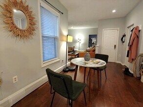 61 West Cedar St, Unit 2 in Boston, MA - Building Photo - Building Photo