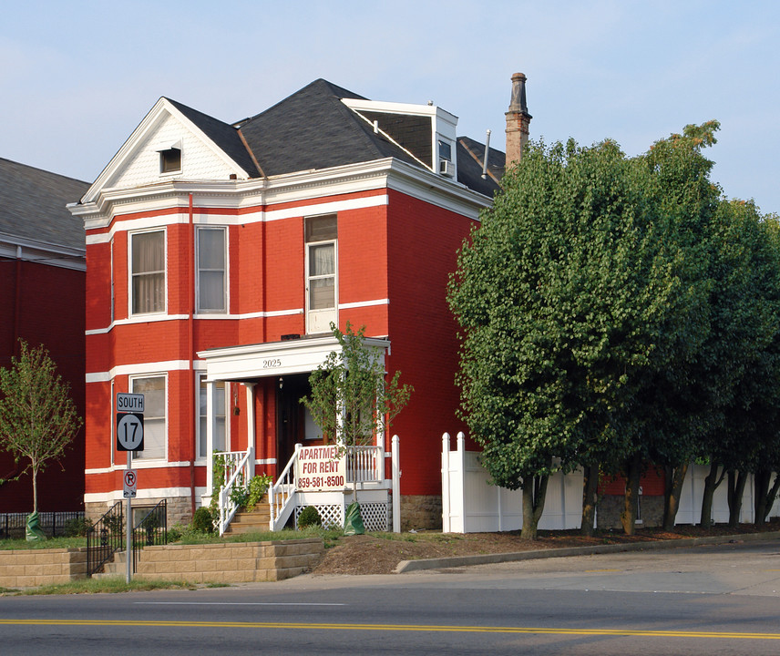 2025 Madison Ave in Covington, KY - Building Photo