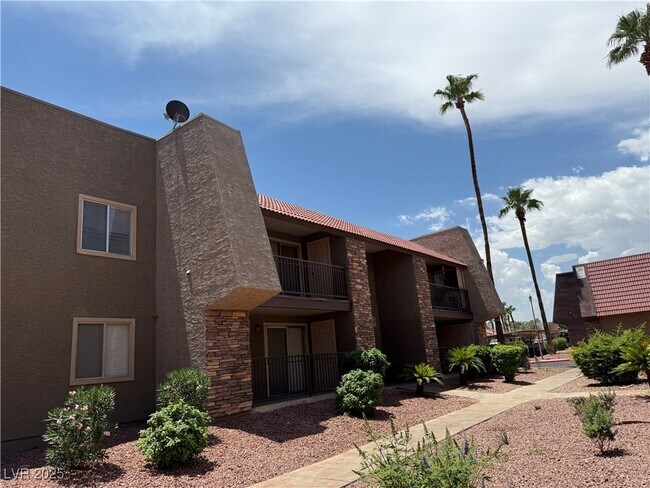 4390 Sandy River Dr in Las Vegas, NV - Building Photo - Building Photo