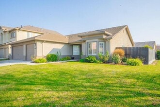 679 Apricot Ct in Los Banos, CA - Building Photo - Building Photo