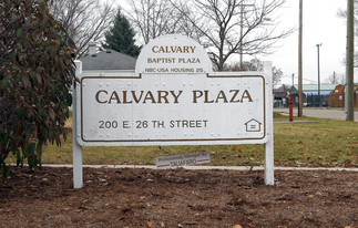 Calvary Plaza - Affordable Housing in Muncie, IN - Foto de edificio - Building Photo