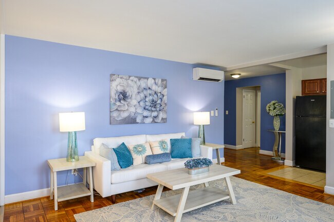 Fillmore Garden Apartments in Arlington, VA - Building Photo - Building Photo