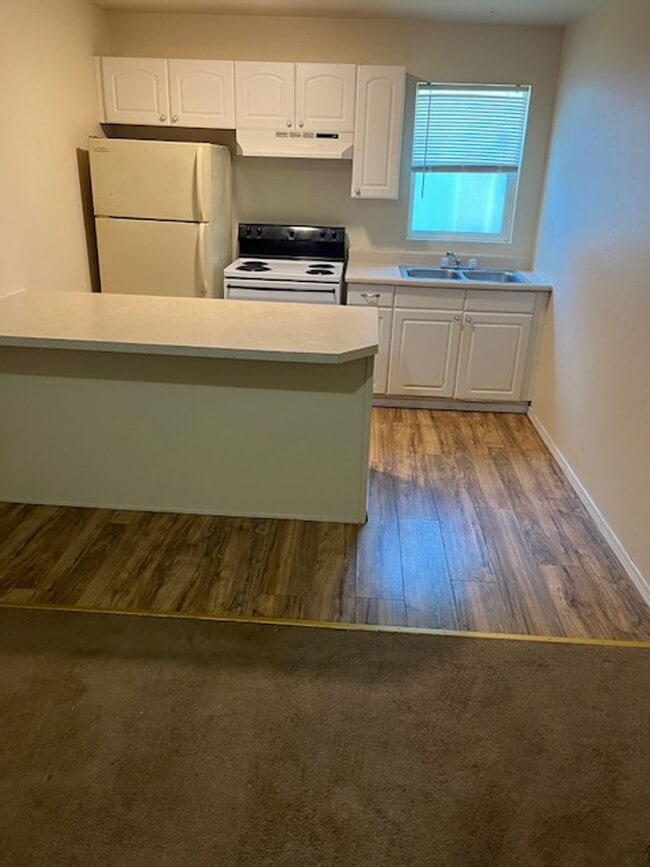 property at 231 Oregon Wy