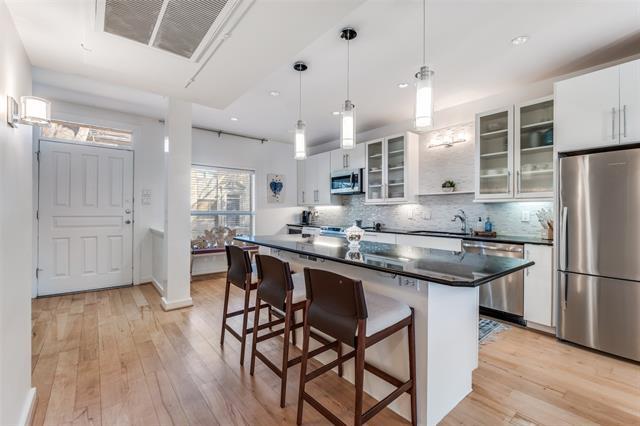 property at 7404 W Northwest Hwy