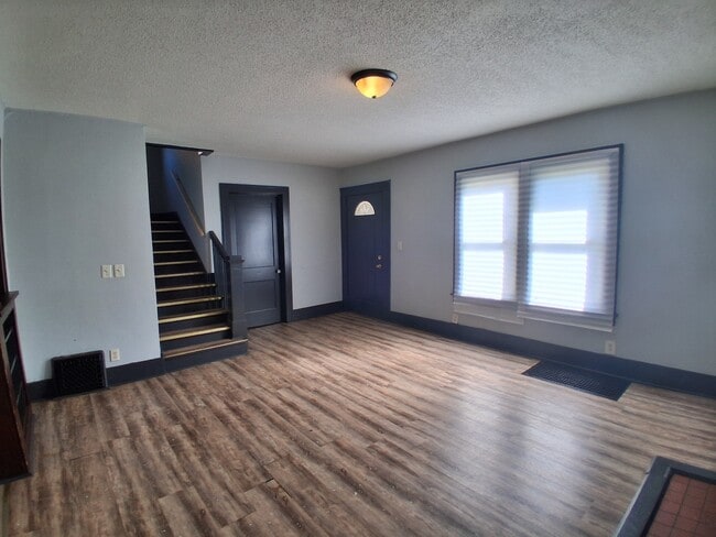120 S Crawford St in Danville, IL - Building Photo - Building Photo