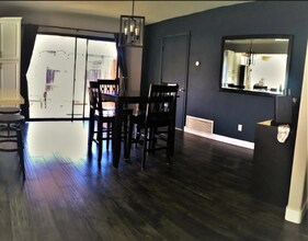 9358 Burning Tree Way in Santee, CA - Building Photo - Building Photo