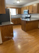 4184 White Bear Pkwy in White Bear Township, MN - Building Photo - Building Photo
