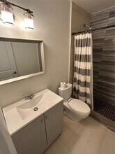 2321 Grant St, Unit 2-B in Hollywood, FL - Building Photo - Building Photo