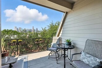 1500 Pecos St in Dallas, TX - Foto de edificio - Building Photo