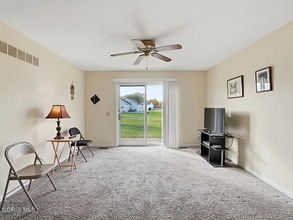 711 Hart Ave in Fostoria, OH - Building Photo - Building Photo