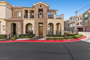 2 Corte Belleza in Henderson, NV - Building Photo